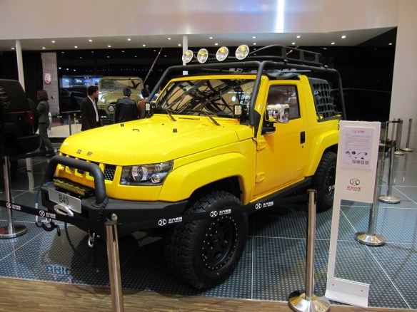 Sure does looks similar to  a Jeep Rubicon?