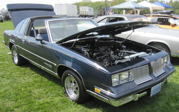 1980s Oldsmobile Cutlass Supreme